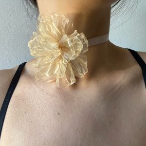 Flower Choker